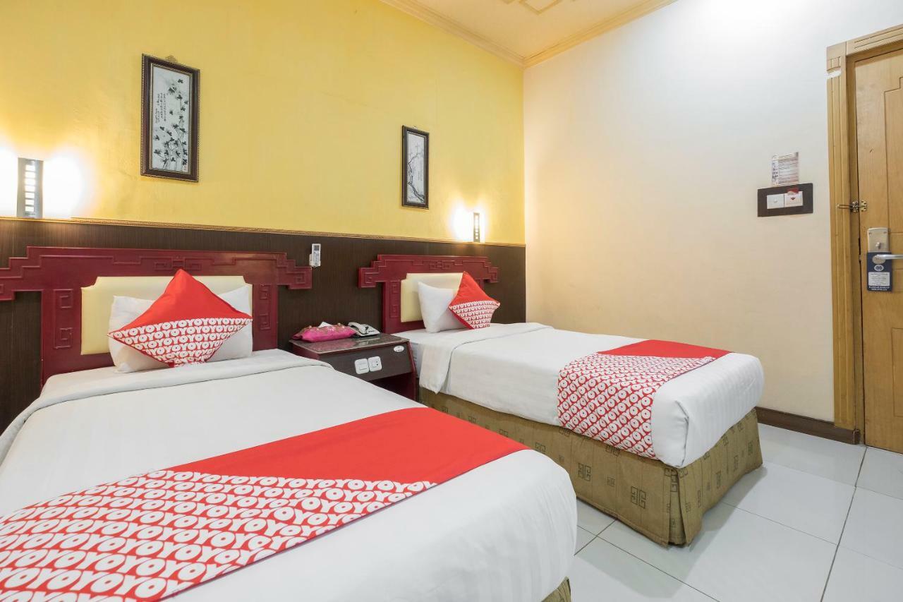 Oyo 821 Hotel Dinasti Makassar Exterior foto
